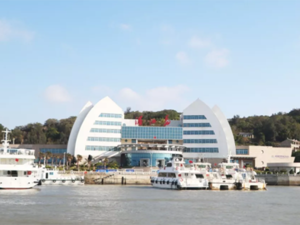 業(yè)盛堂福建莆田湄洲島“凝心聚力，愛(ài)在路上”旅游拓展活動(dòng)